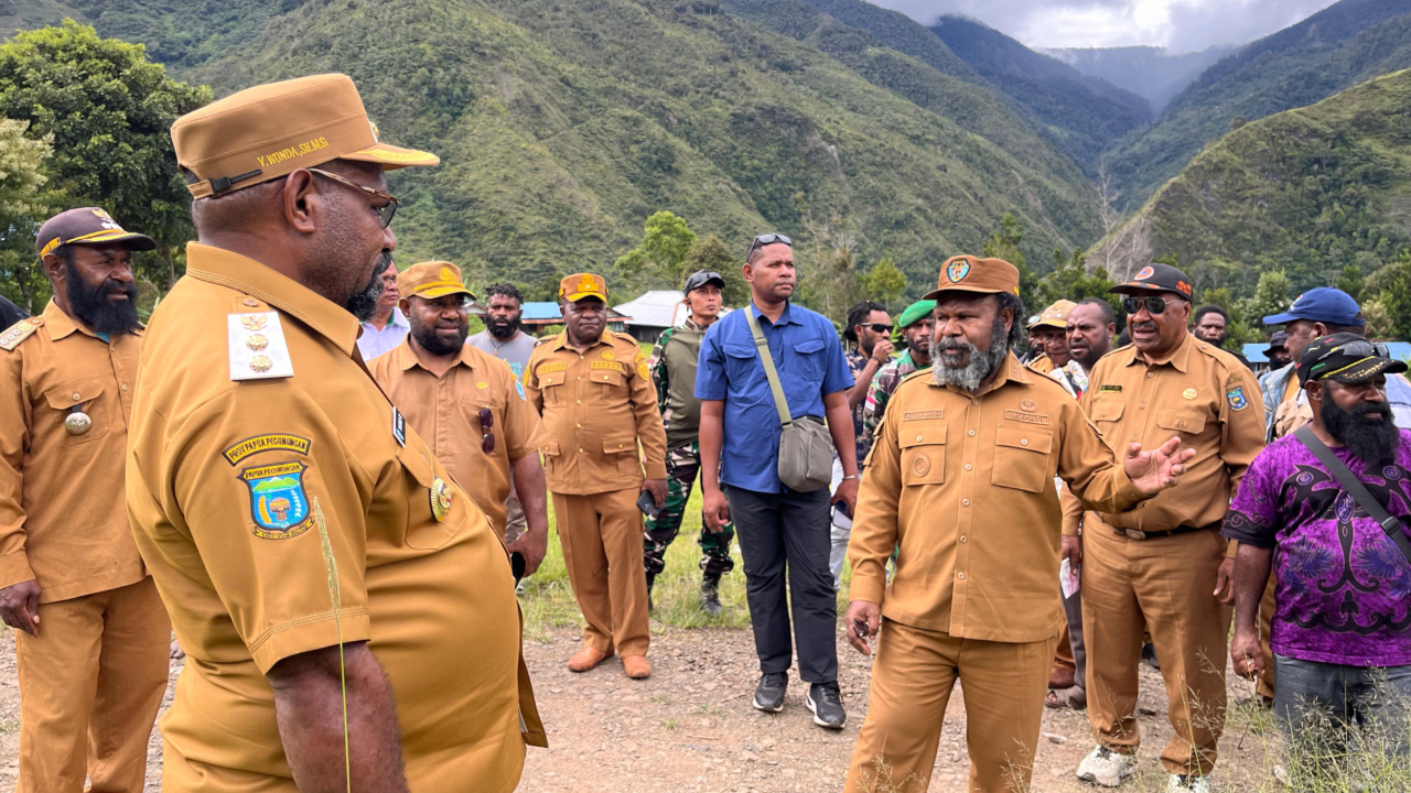 Jalin Sinergi , TNI Satgas Pamtas 511/DY Hadiri Peresmian Gedung Aula Kanggi